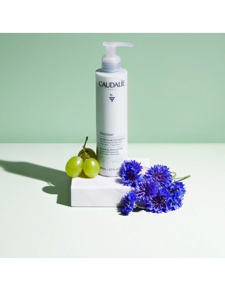 Caudalie Vinoclean Cleansing Almond Milk 200ml Caudalie Vinoclean Cleansing Almond Milk 200ml