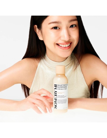 Some By Mi Galactomyces Glow Milk Toner 200ml Some By Mi Galactomyces Glow Milk Toner 200ml