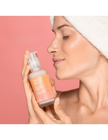 Freshly Exfoliating Rose Facial Cleanser 100ml Freshly Exfoliating Rose Facial Cleanser 100ml